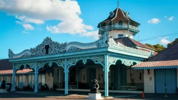 Keraton Surakarta: Jejak Sejarah Kerajaan Jawa yang Elegan